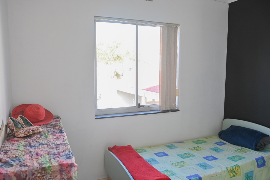 2 Bedroom Property for Sale in Harbour Island Western Cape